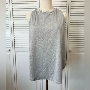 SOLD💗 SHEIN Ash Gray Sleeveless High-Low Athletic Top w "No Branding" | L